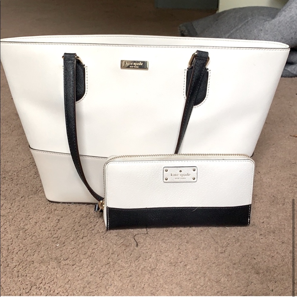 Kate Spade Tote and Wallet set ♠️